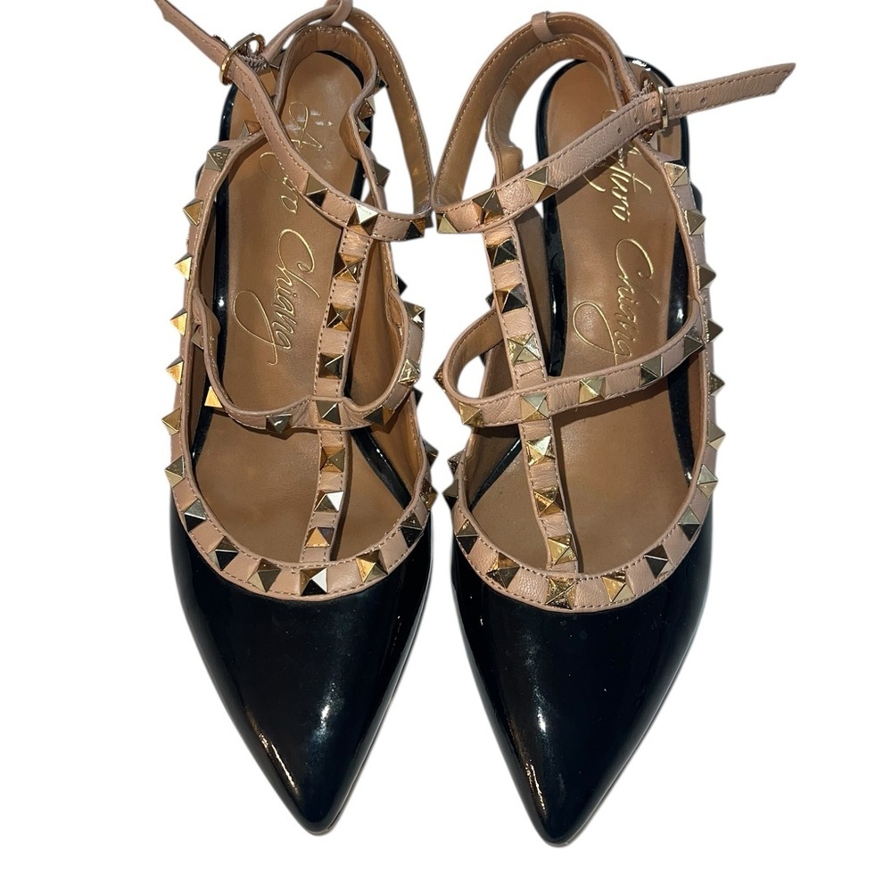 Arturo Chiang Black and Tan Studded Heels